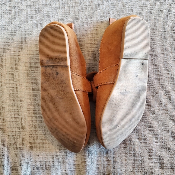 Faux-Suede Bow-Strap Ballet Flat (size 9) - Picture 5 of 6